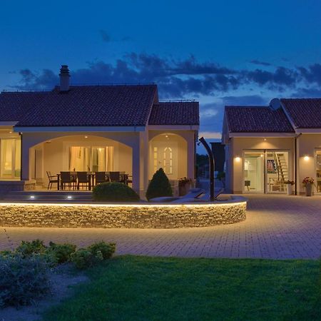 Villa Gardena Vrh  Buitenkant foto