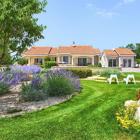 Villa Gardena Vrh  Buitenkant foto