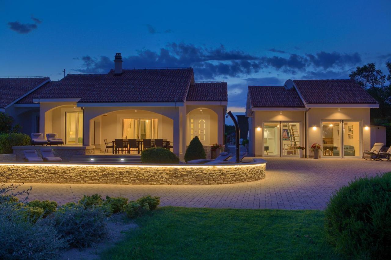 Villa Gardena Vrh  Buitenkant foto