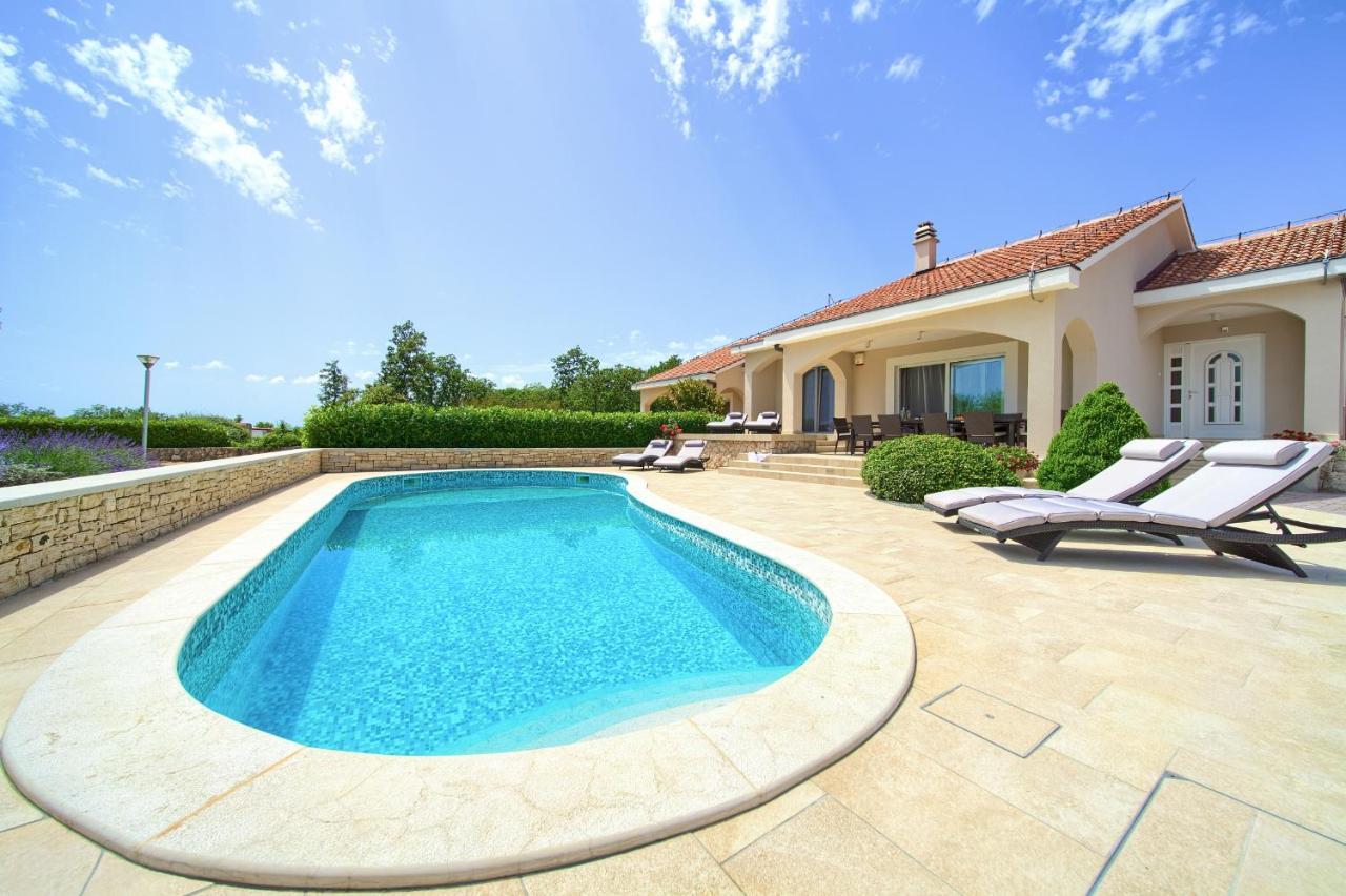 Villa Gardena Vrh  Buitenkant foto