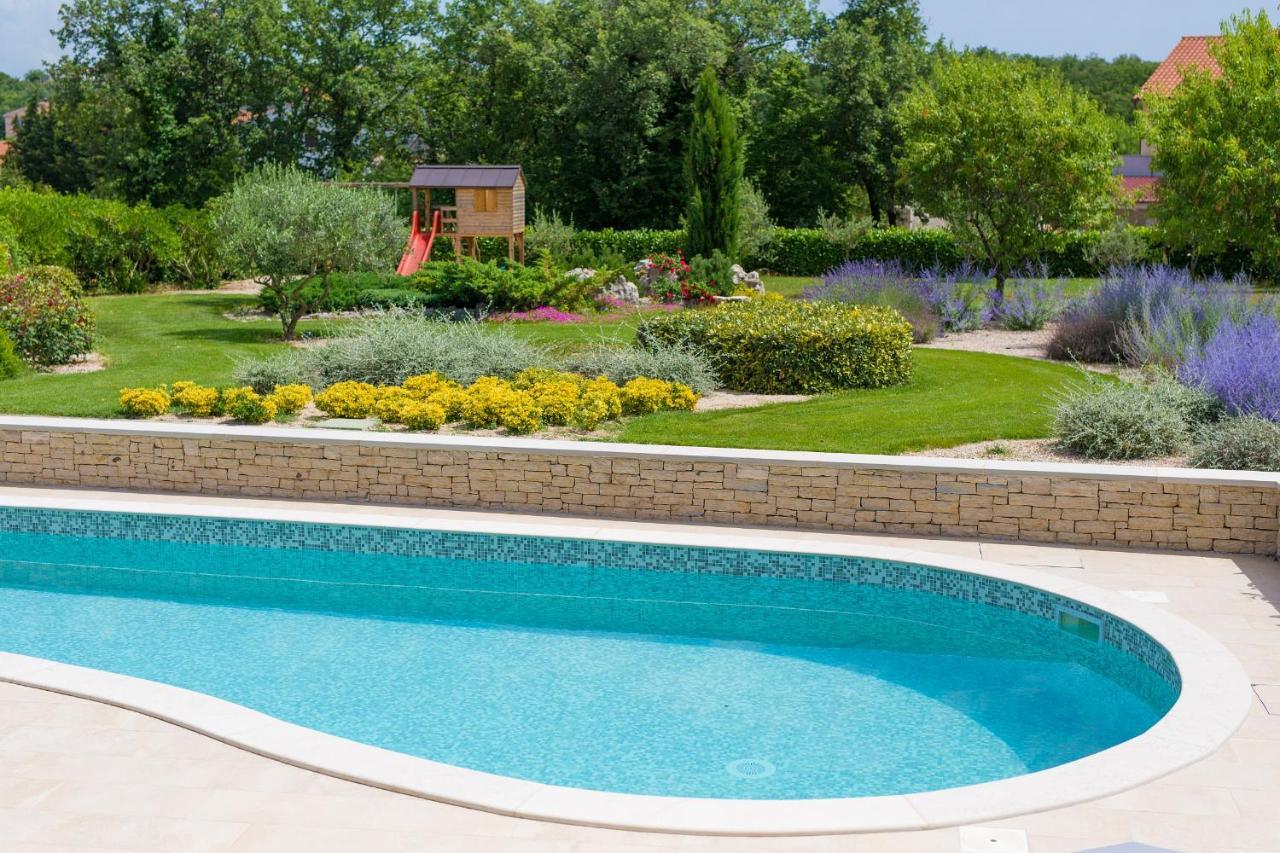 Villa Gardena Vrh  Buitenkant foto