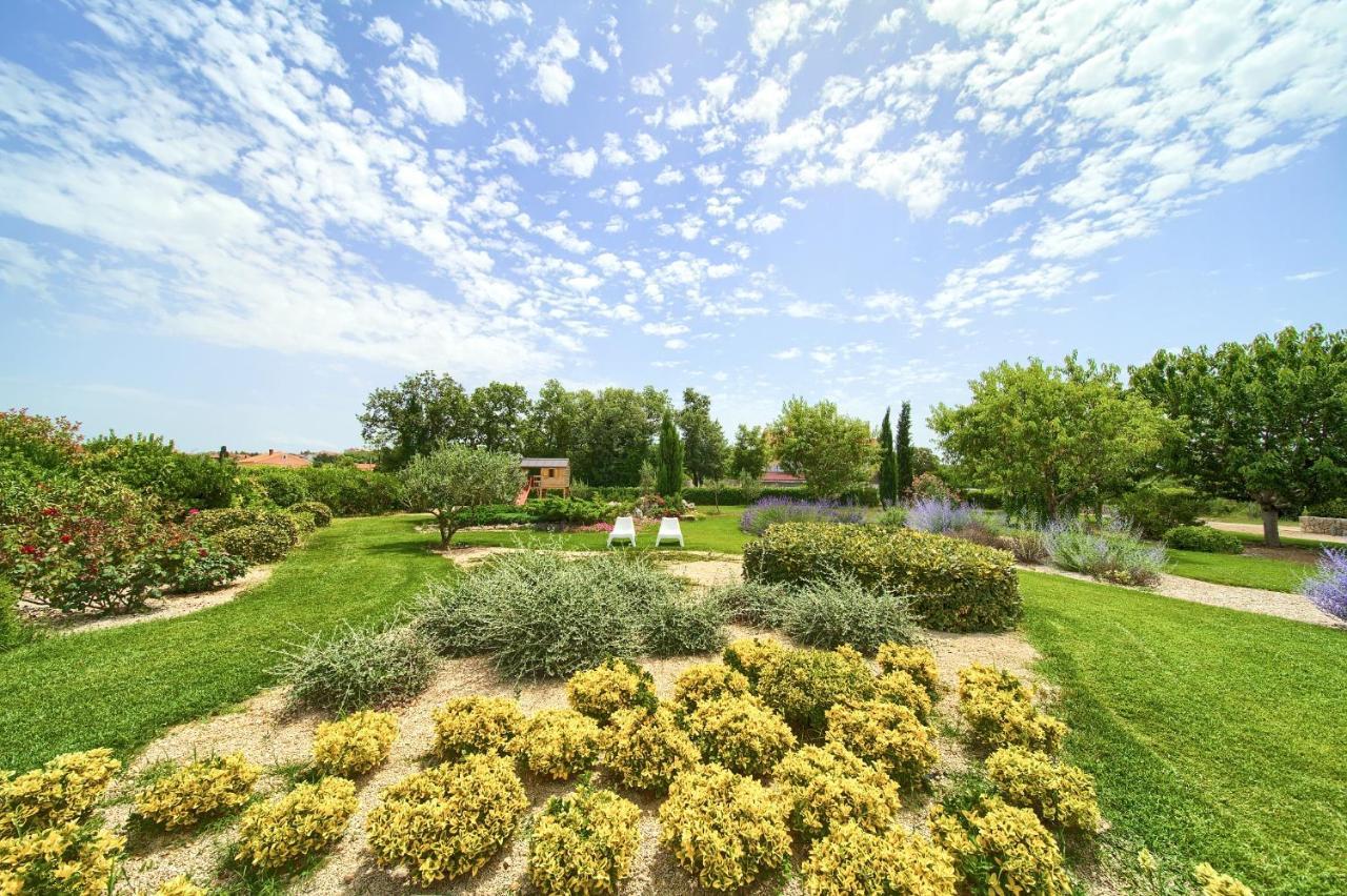 Villa Gardena Vrh  Buitenkant foto