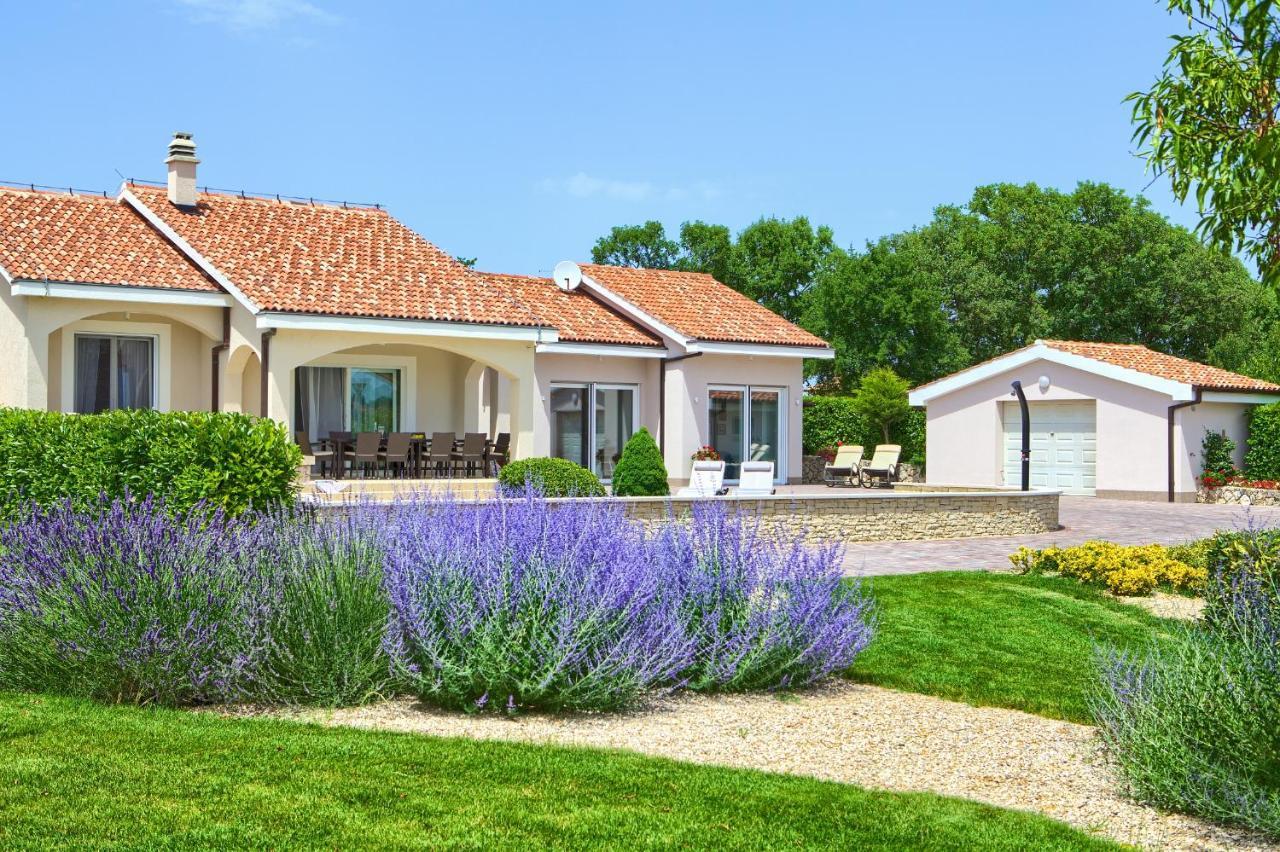 Villa Gardena Vrh  Buitenkant foto
