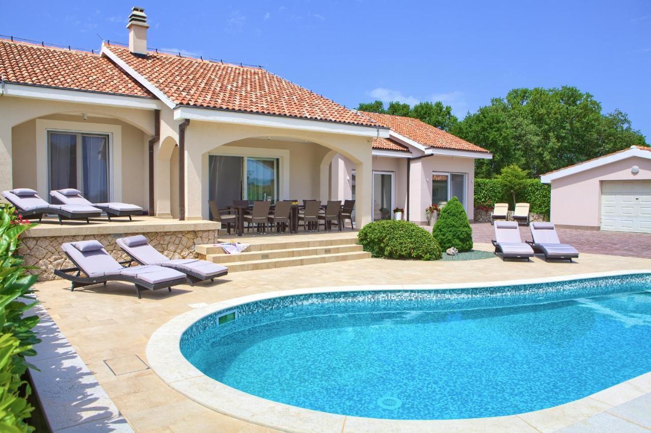 Villa Gardena Vrh  Buitenkant foto