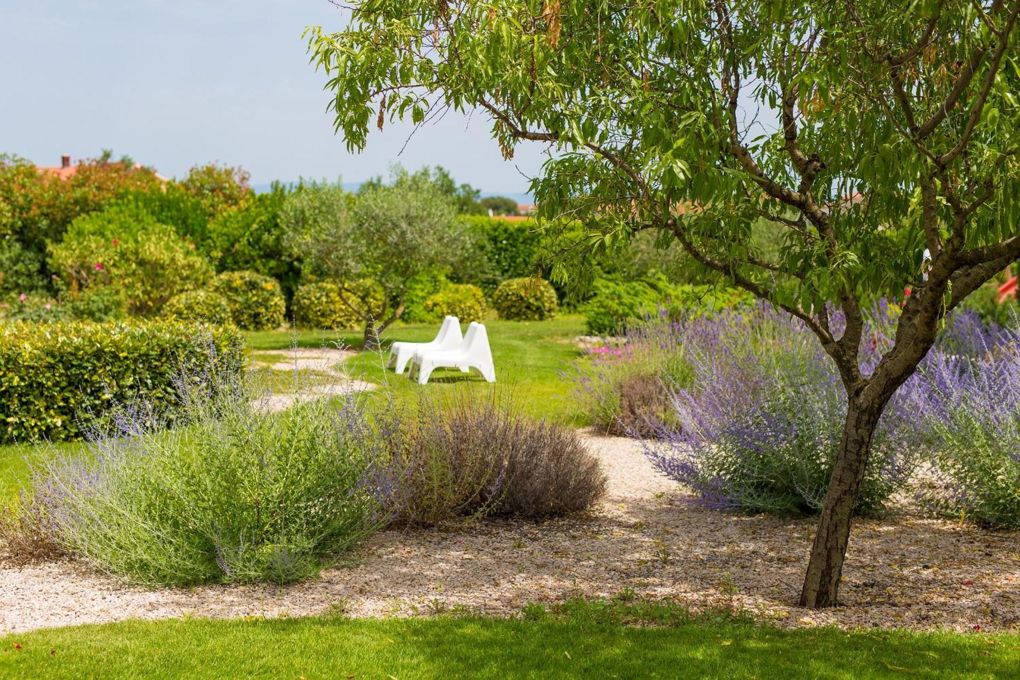 Villa Gardena Vrh  Buitenkant foto