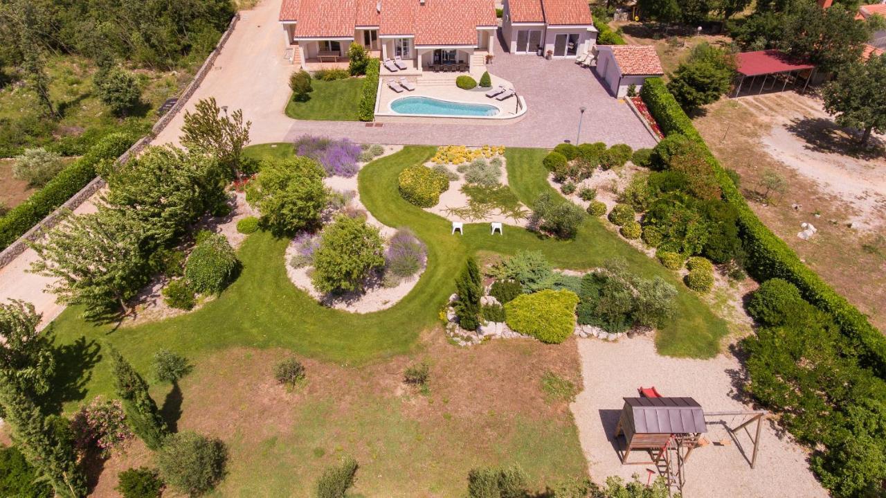 Villa Gardena Vrh  Buitenkant foto