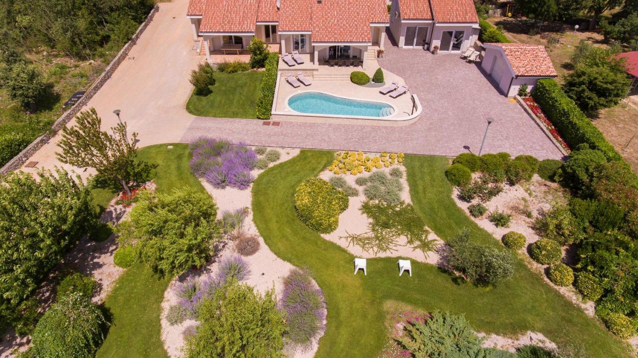 Villa Gardena Vrh  Buitenkant foto